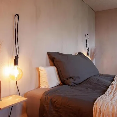 Modernes Bijou In 400-jaehrigem Haus 公寓 *